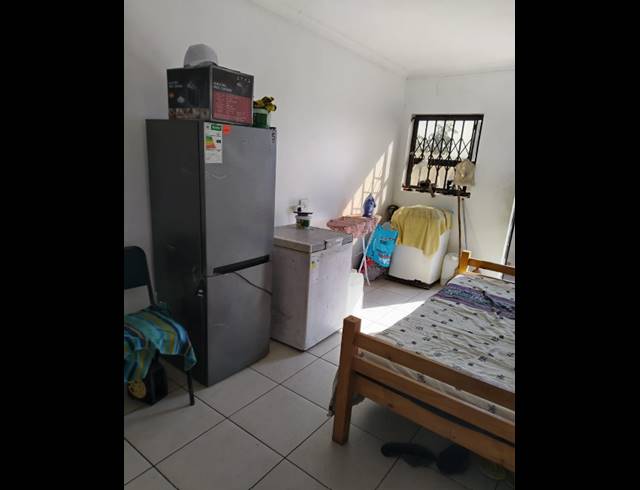 2.5 BEDROOM HOUSE FOR SALE IN MEREWENT